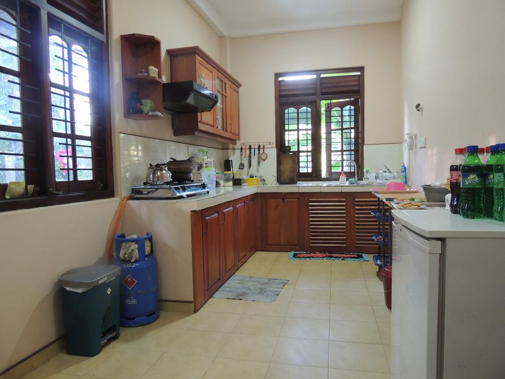 Arana Bungalow Galle Exteriör bild